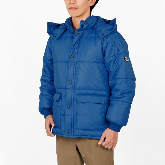 モデル身長174cm／Mサイズ着用