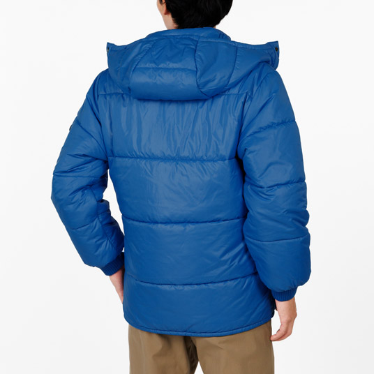 モデル身長174cm／Mサイズ着用