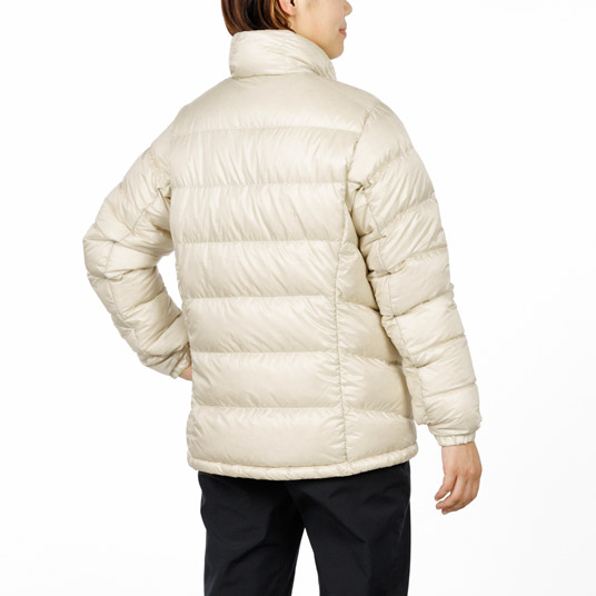 モデル身長158cm／Mサイズ着用