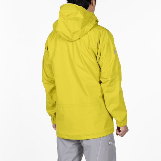 モデル身長170cm／Mサイズ着用