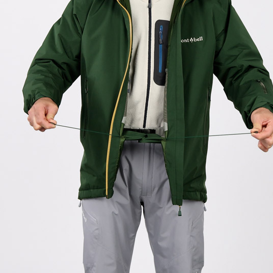 ウインドスカートのフィット感はドローコードで簡単に調節できます