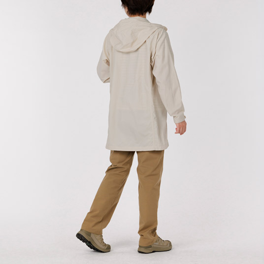 モデル身長160cm／Mサイズ着用