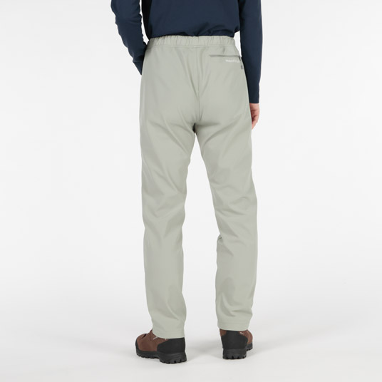 モデル身長163cm／Mサイズ着用