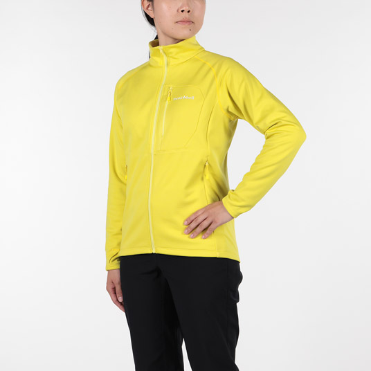 モデル身長161cm／Mサイズ着用