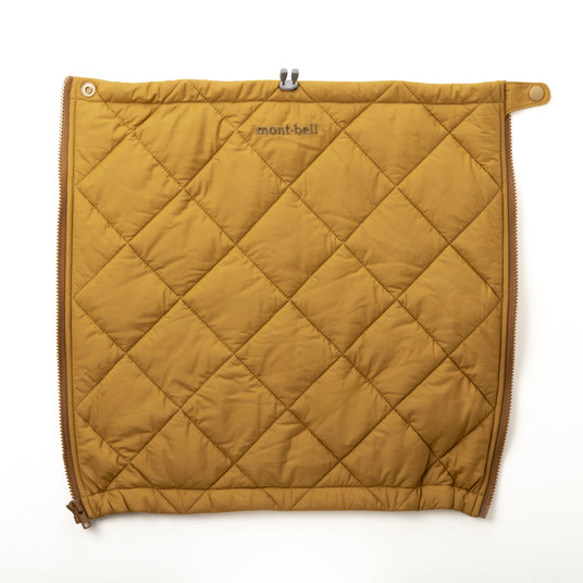 ジッパーを全開にした状態