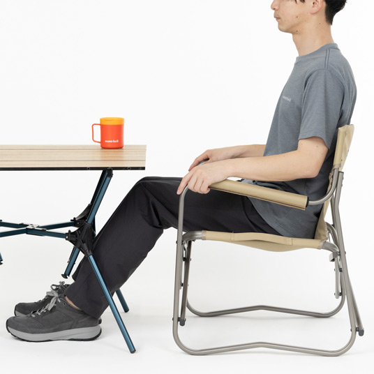 ローテーブルとの組み合わせに適した高さ