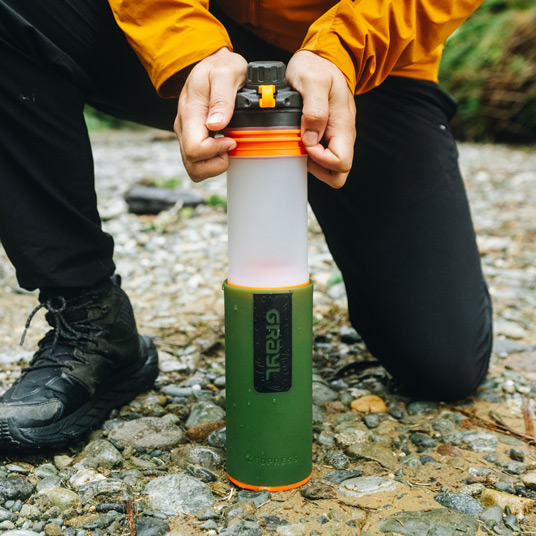 使用方法：インナープレスを押し込む