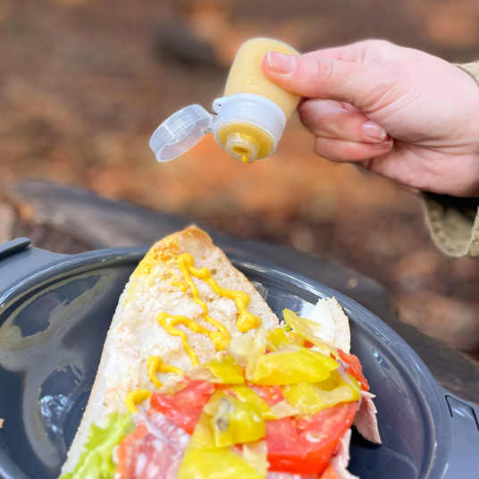 調味料を入れたイメージ