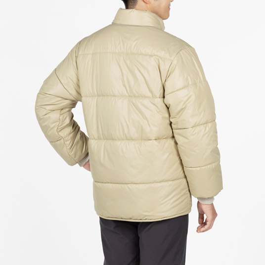 フードを取り外した状態