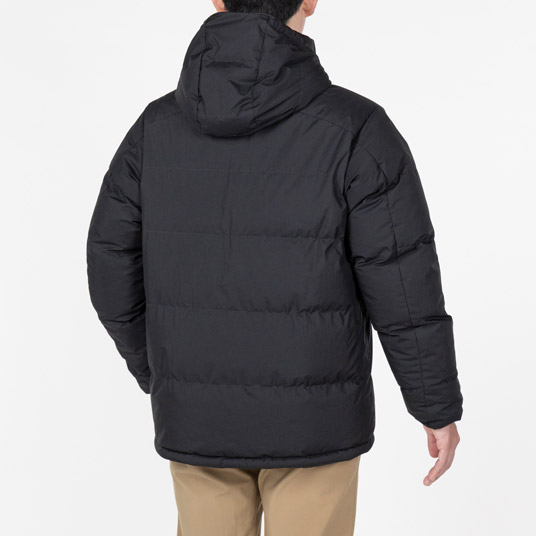 モデル身長179cm／Mサイズ着用