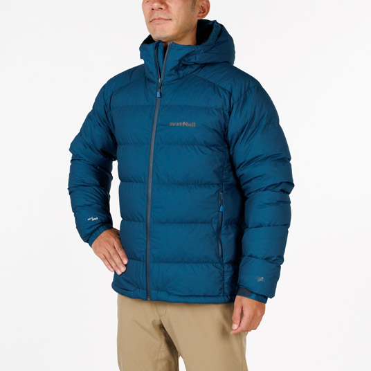 モデル身長178cm／Mサイズ着用