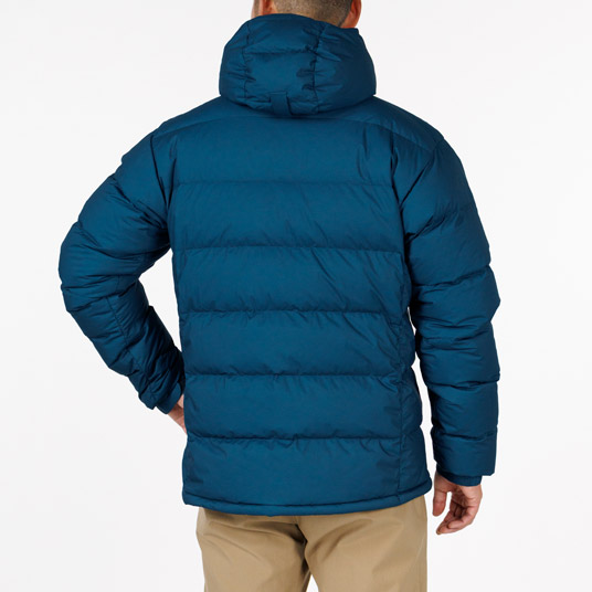 モデル身長178cm／Mサイズ着用