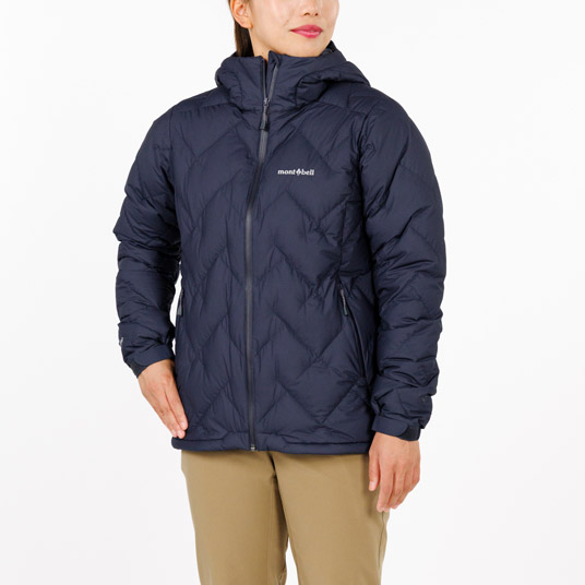 モデル身長163cm／Mサイズ着用