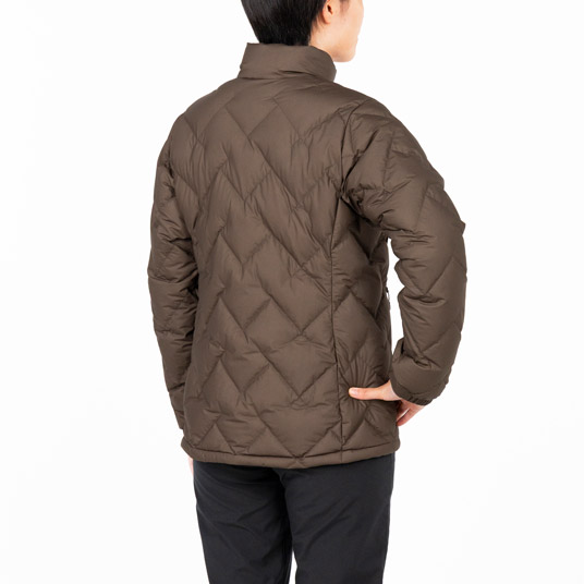 モデル身長167cm／Mサイズ着用