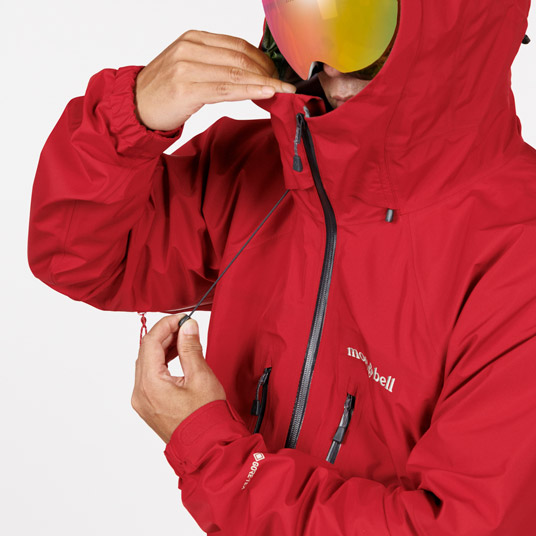 前のドローコードで顔の周囲の調節が可能