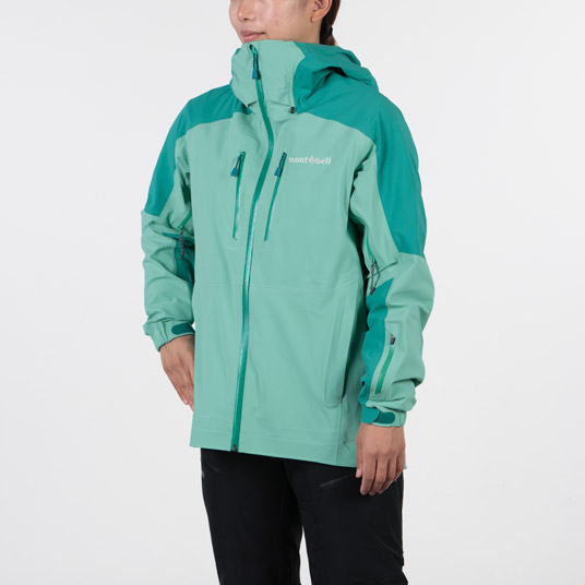 モデル身長163cm／Mサイズ着用