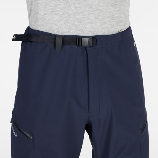 ウエストが調節できるバックル付きベルト