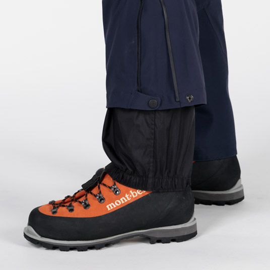 裾から雪の侵入を防ぐインナースパッツ