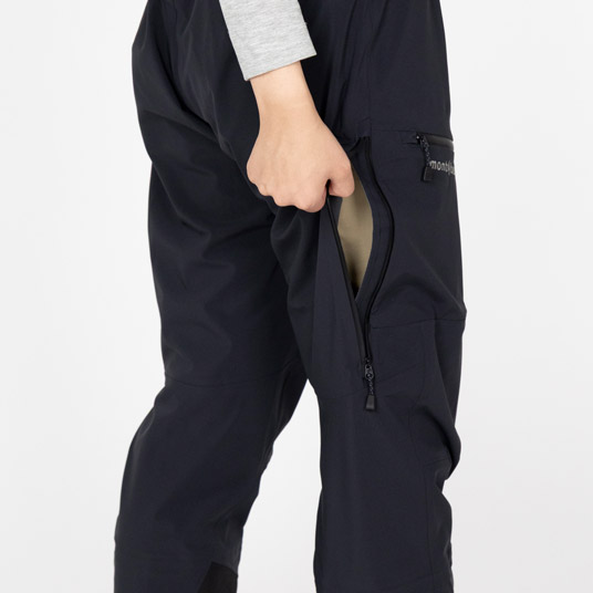 サイドを開けることで、蒸れを排出できます