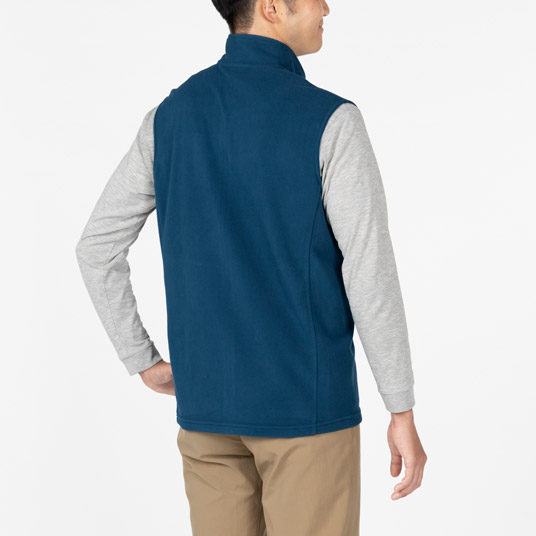 モデル身長178cm／Mサイズ着用