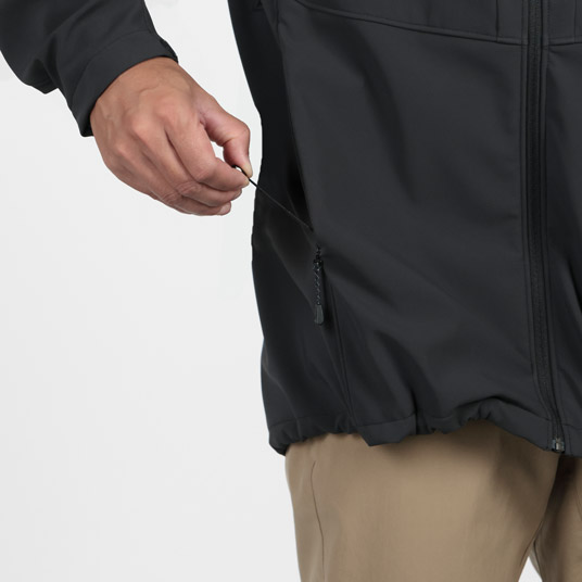 ポケット内のドローコードで裾のフィット感を簡単に調節可能。余ったコードが裾から垂れず、すっきり収納できます