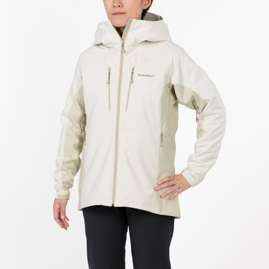 モデル身長167cm／Mサイズ着用