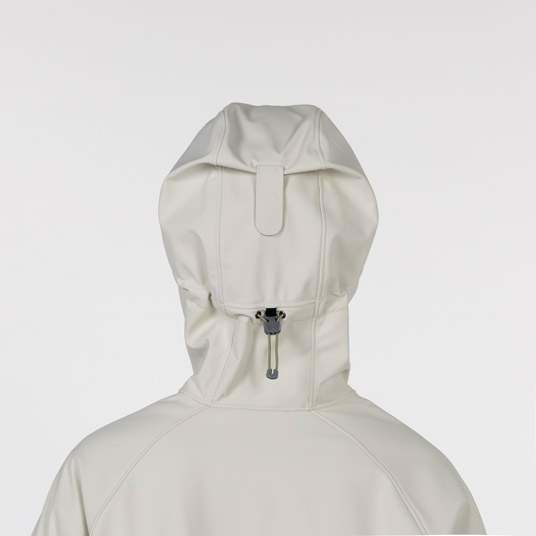 ベルクロでひさしの高さの調節が可能