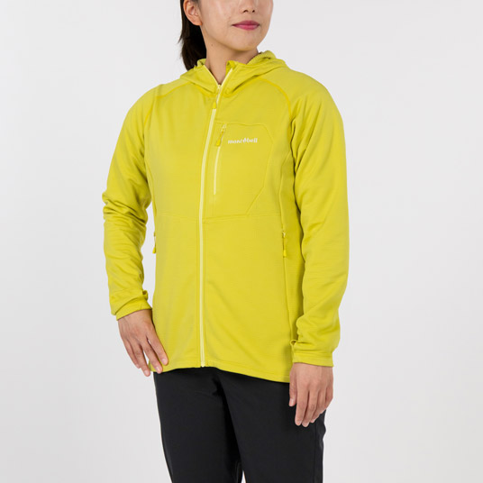 モデル身長163cm／Mサイズ着用