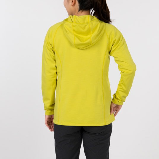 モデル身長163cm／Mサイズ着用