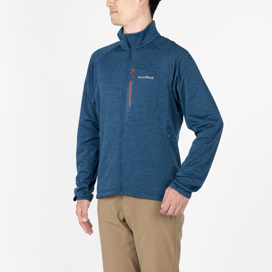 モデル身長179cm／Mサイズ着用