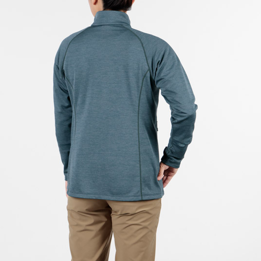 モデル身長163cm／Mサイズ着用