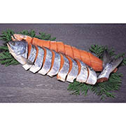 北海道オホーツク海産 新巻鮭大1本切身（2kg~2.3kg）