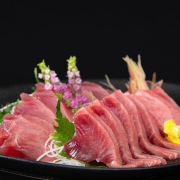 かつお一本釣り漁船『亀洋丸』お刺身用トロかつお　1.0～1.2ｋｇ（3～4筋　背・腹混み）